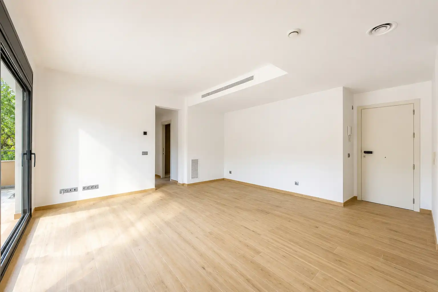 Piso con terraza en venta en Carrer de la Torre Mora, imagen 9