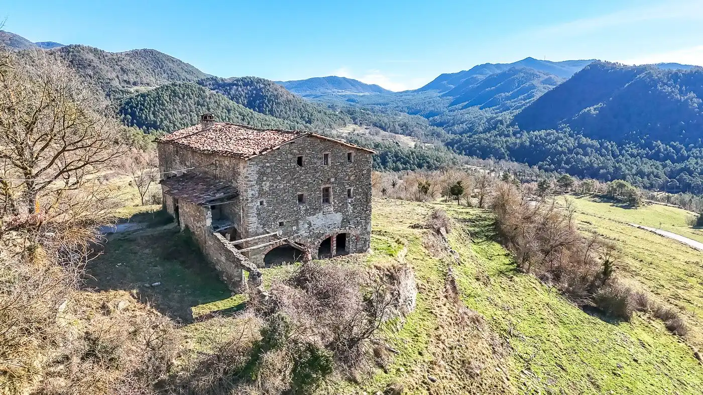 Vista exterior de Finca rústica en venta en Les Llosses con Jardín privado