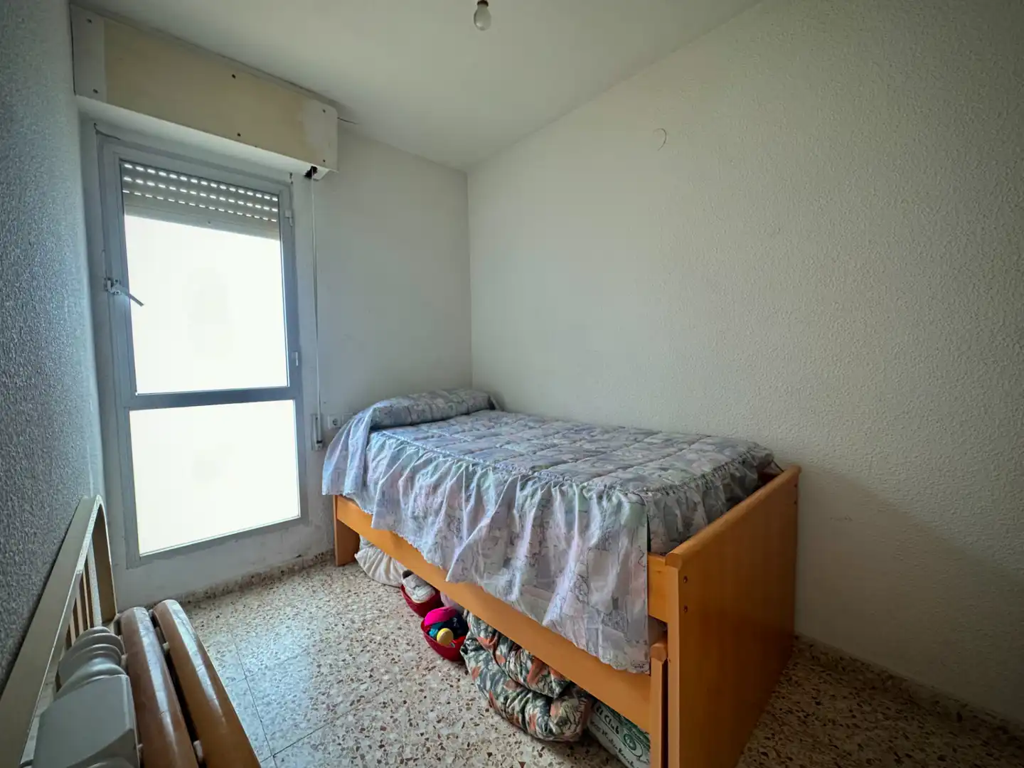 Dormitori de Pis de lloguer en Torrevieja amb Terrassa, Moblat i Forn