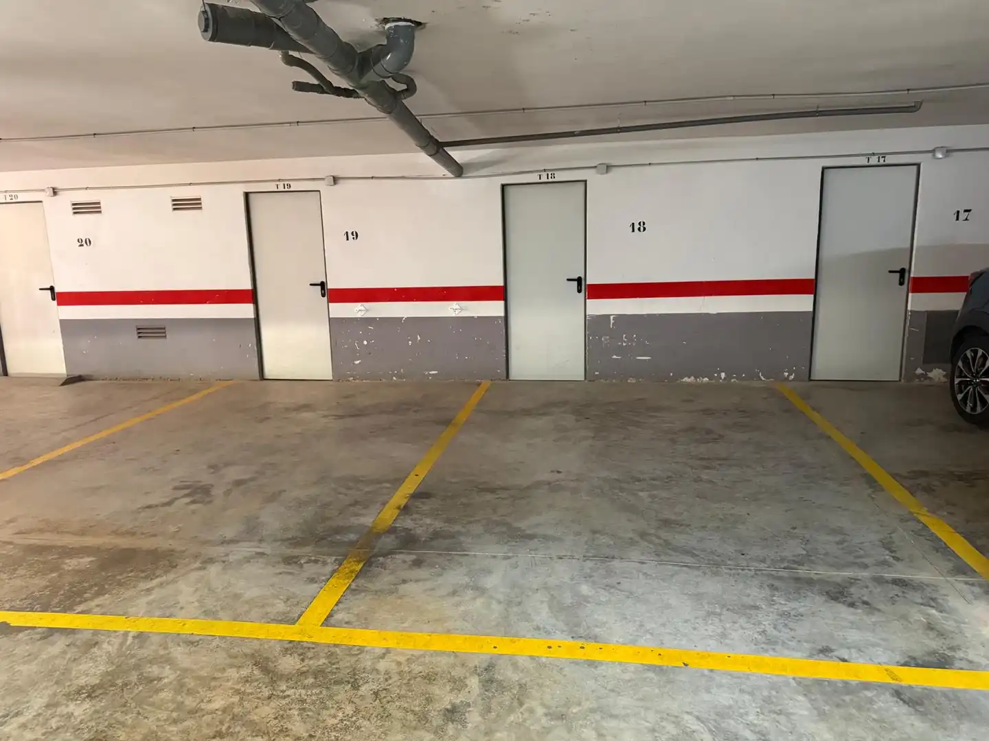 Aparcament de Apartament en venda en Dénia amb Aire condicionat, Calefacció i Jardí privat