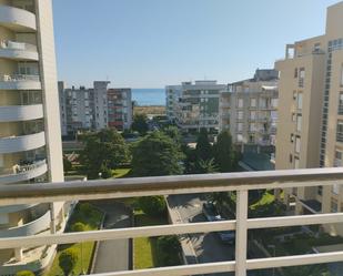 Außenansicht von Dachboden zum verkauf in Laredo mit Heizung, Privatgarten und Parkett