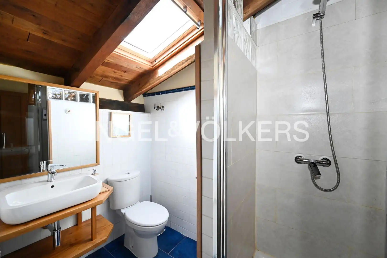 Baño de Casa o chalet en venta en Miengo con Calefacción y Jardín privado