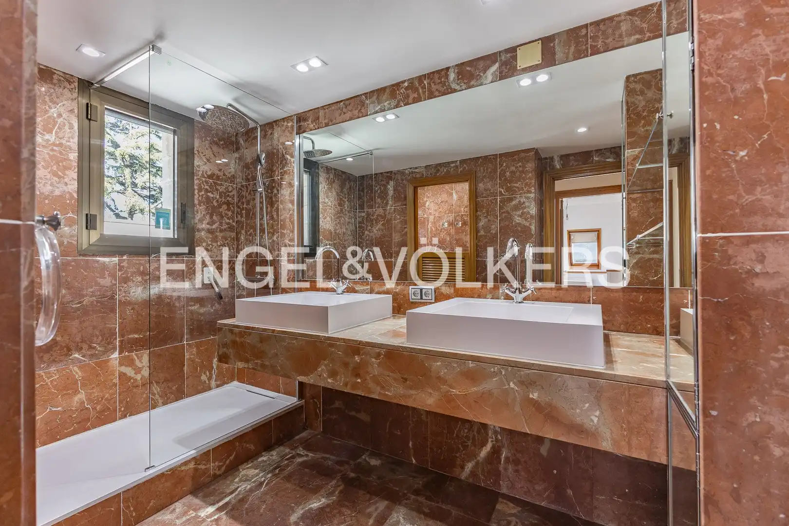 Baño de Casa o chalet de alquiler en Sant Cugat del Vallès con Calefacción, Jardín privado y Parquet