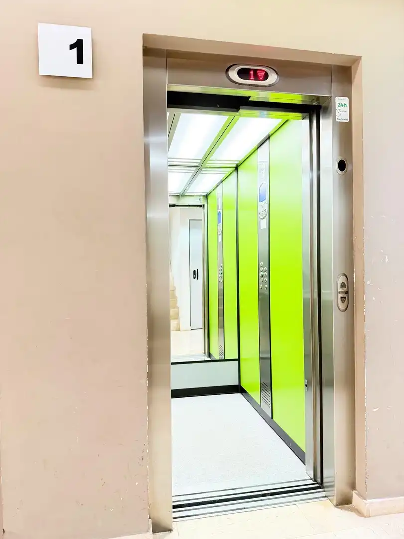 Pis en venda en Elche / Elx amb Aire condicionat, Calefacció i Jardí privat