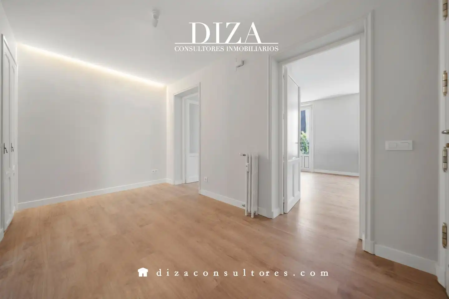 Bedroom of Flat for rent in Madrid  with Air Conditioner and Heating