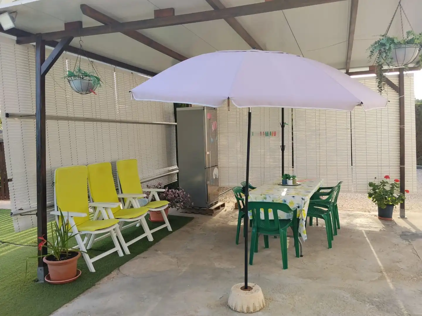 Terrassa de Finca rústica en venda en La Carlota amb Piscina