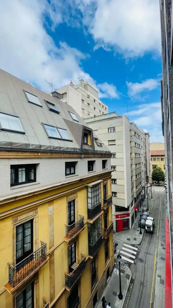 Flat for rent in Gijón - CL PADILLA, Barrio del Centro
