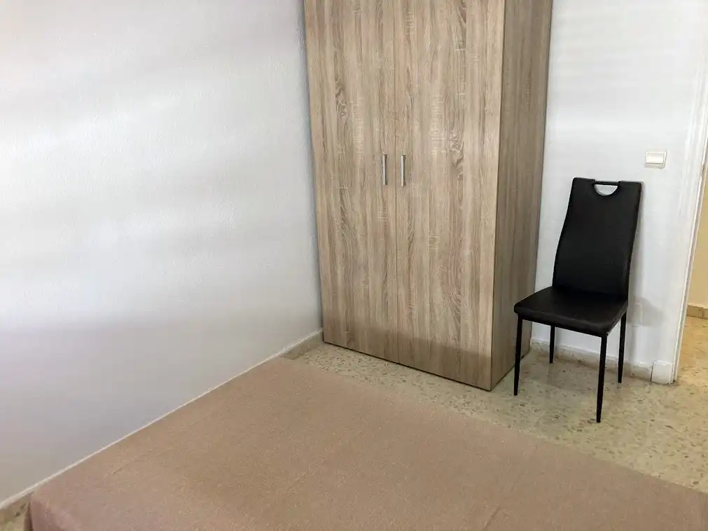 Schlafzimmer von Wohnung zur Miete in Los Barrios mit Möbliert