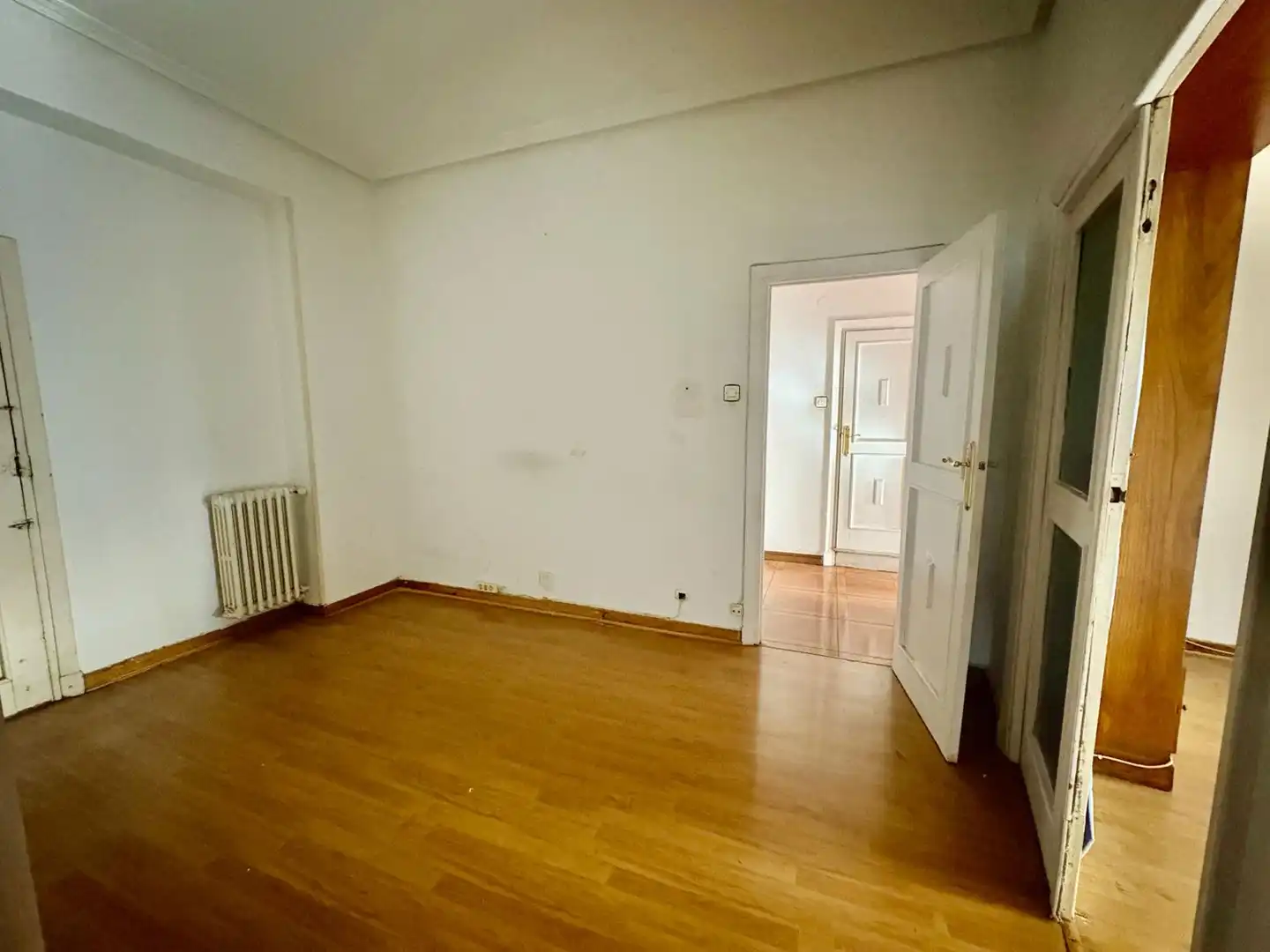 Schlafzimmer von Wohnung zum Verkauf in Oviedo  mit Heizung