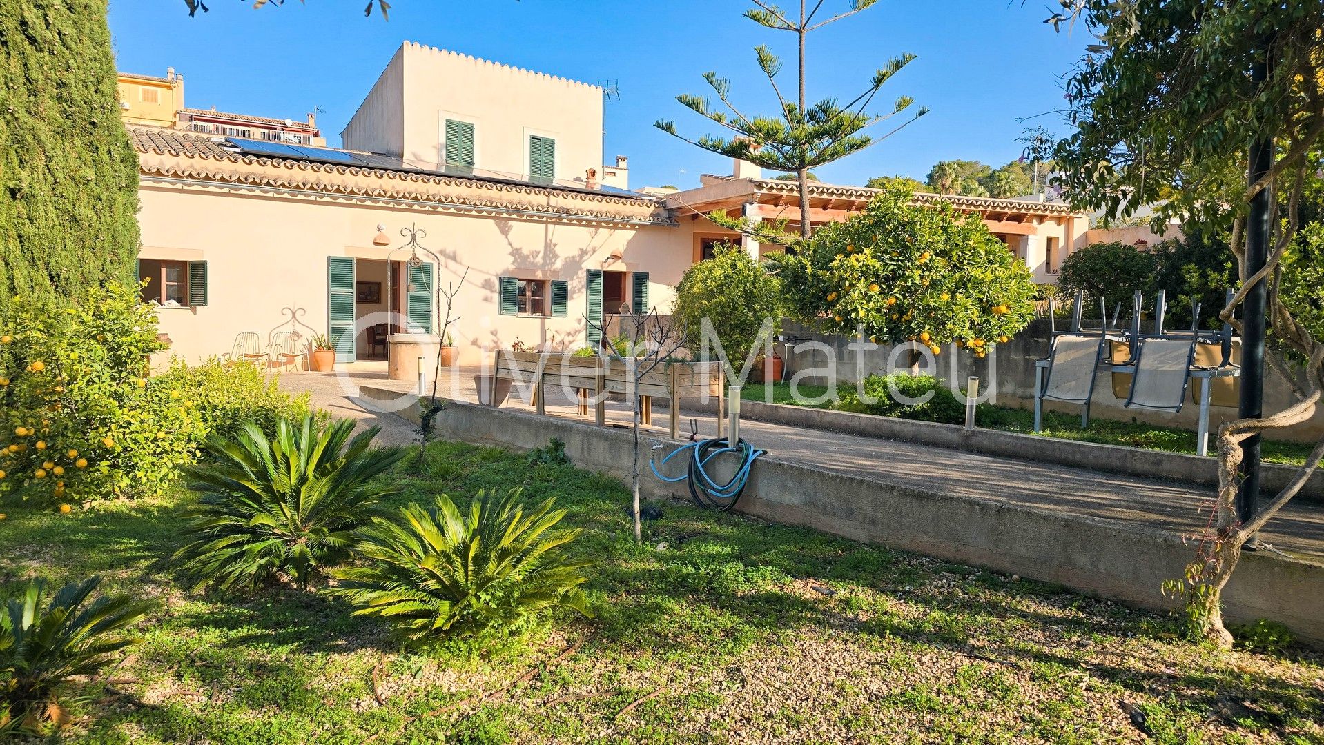 Vista exterior de Casa o xalet en venda en  Palma de Mallorca amb Aire condicionat, Jardí privat i Terrassa