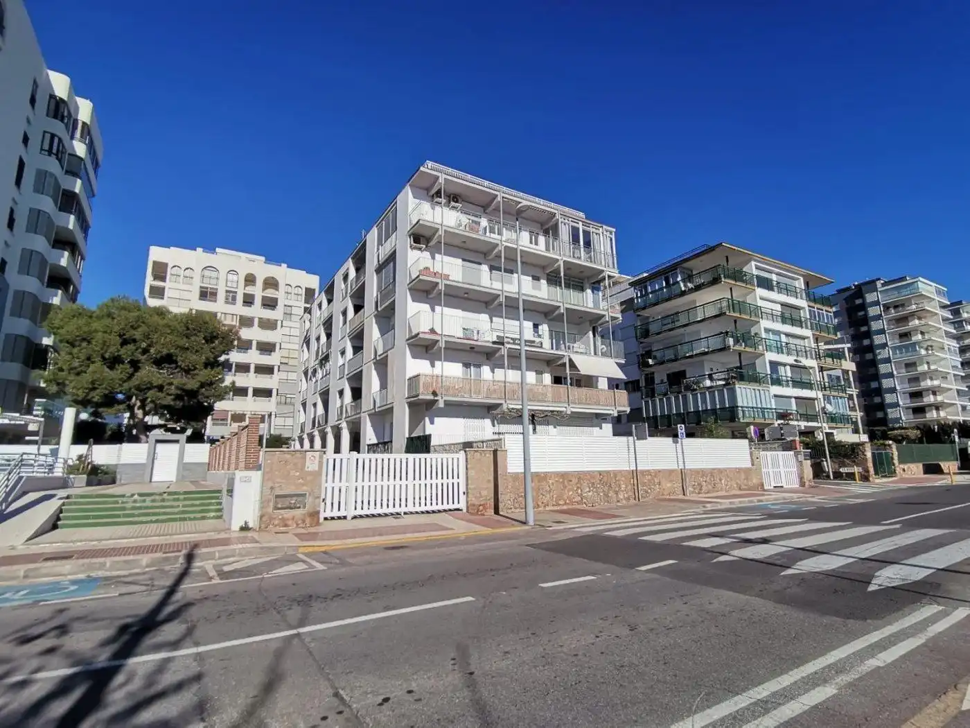 Apartment with lift to rent in Avenida FERRANDIS SALVADOR 122