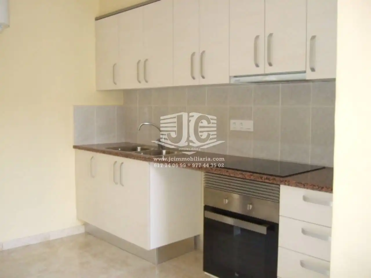 Apartments for rent in Calle VILANOVA DE JESÚS, Jesús - Els Reguers