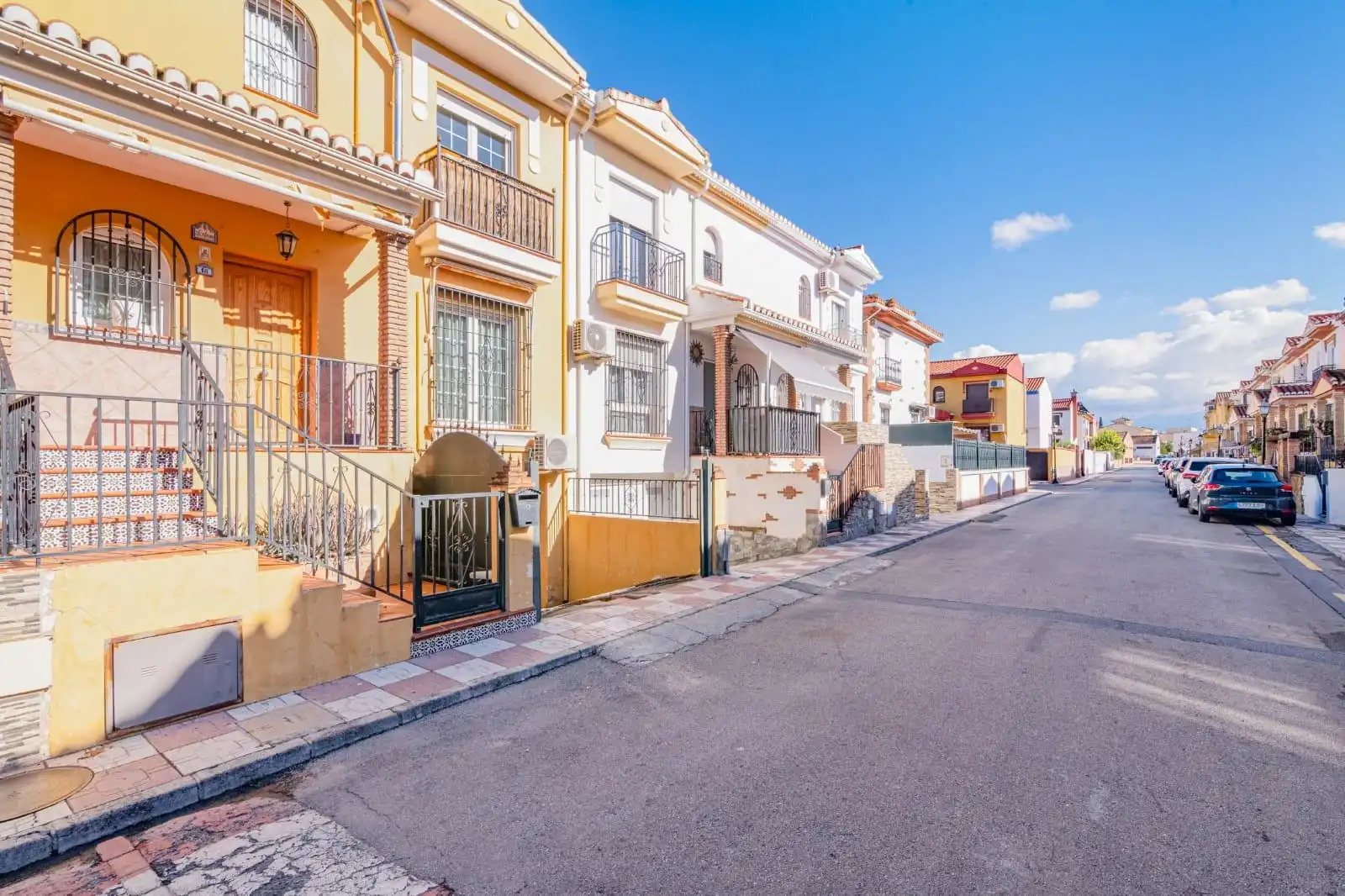 Casa adosada en venda a Cúllar Vega