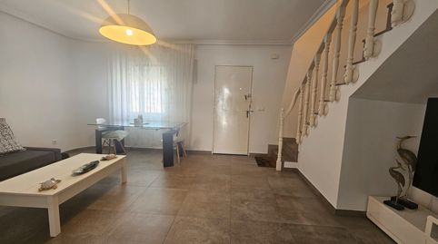 Foto 3 von Einfamilien-Reihenhaus zum Verkauf in Umbrete, Sevilla