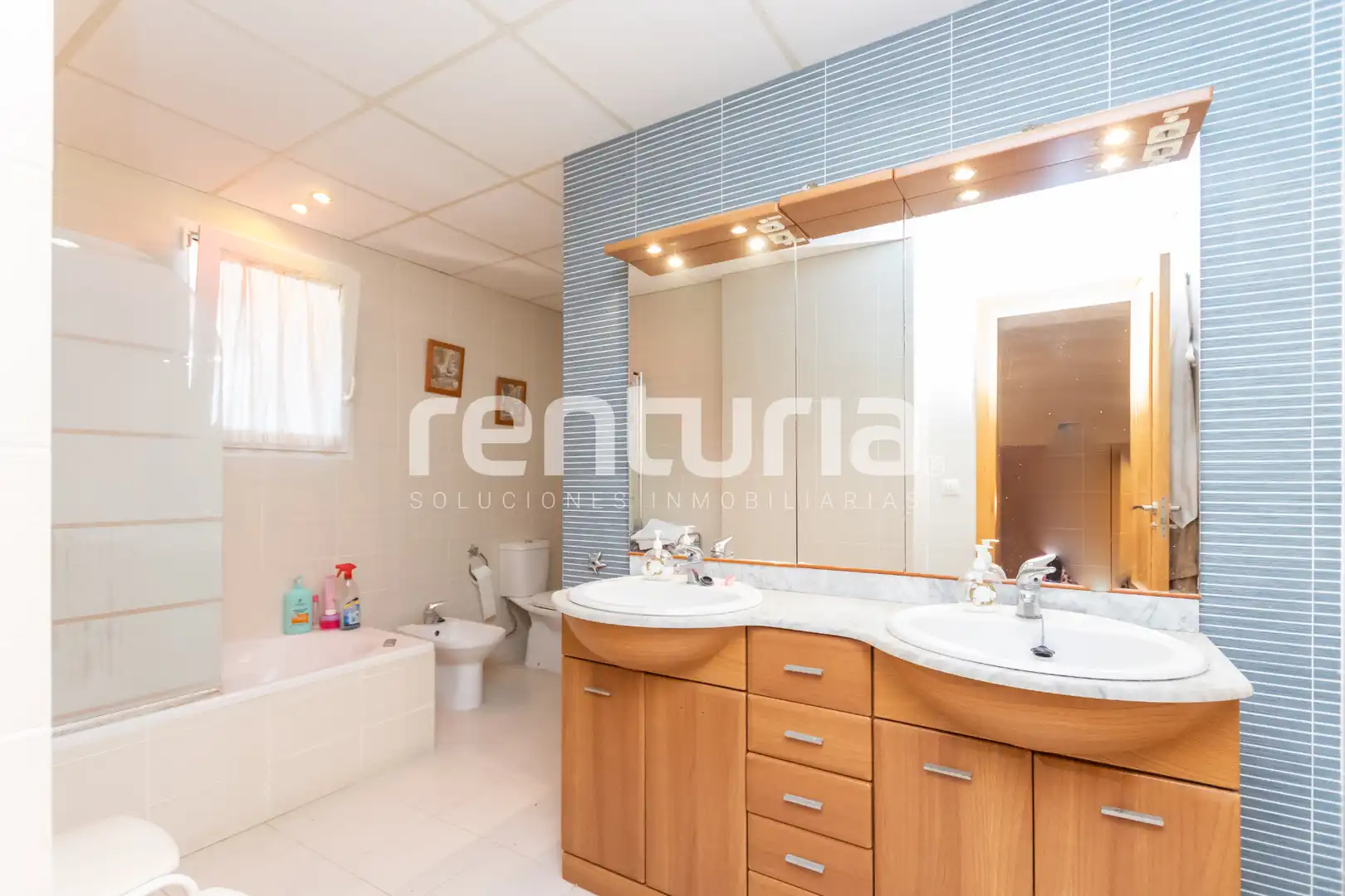 Baño de Dúplex en venta en Vila-real con Aire acondicionado, Calefacción y Terraza