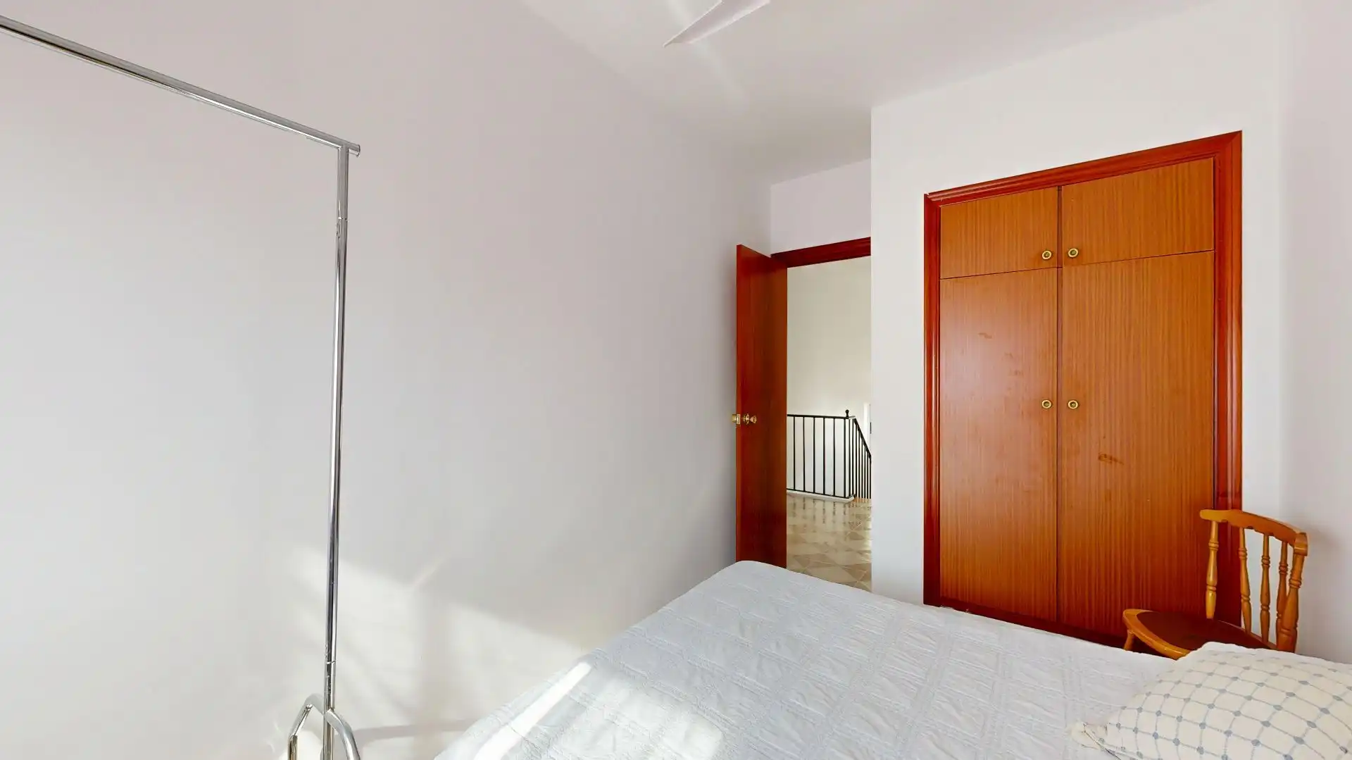 Schlafzimmer von Haus oder Chalet zum Verkauf in Chiva mit Privatgarten und Abstellraum