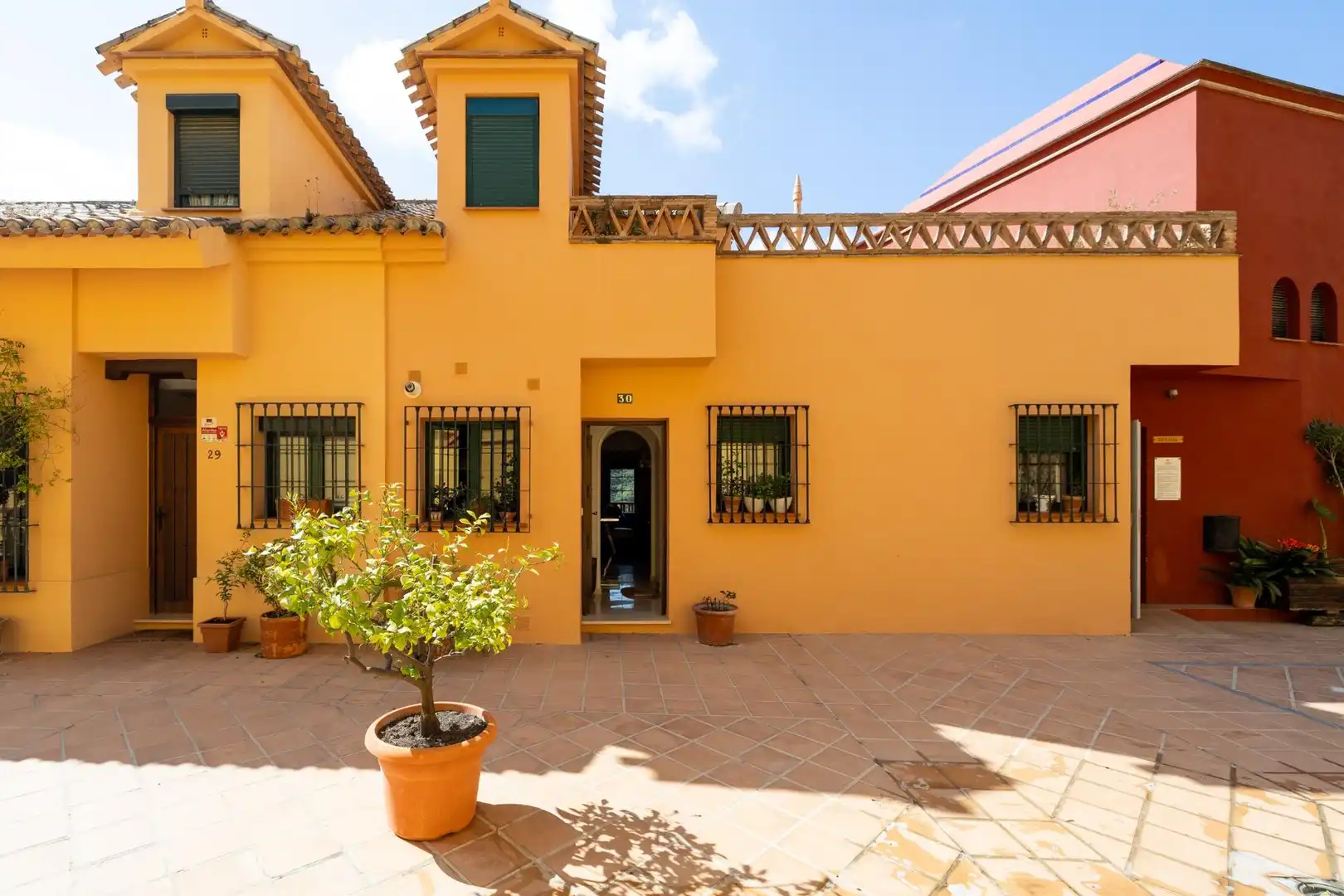 Exterior view of Detached homes for sale in  Granada Capital  with Air Conditioner, Heating and Private garden