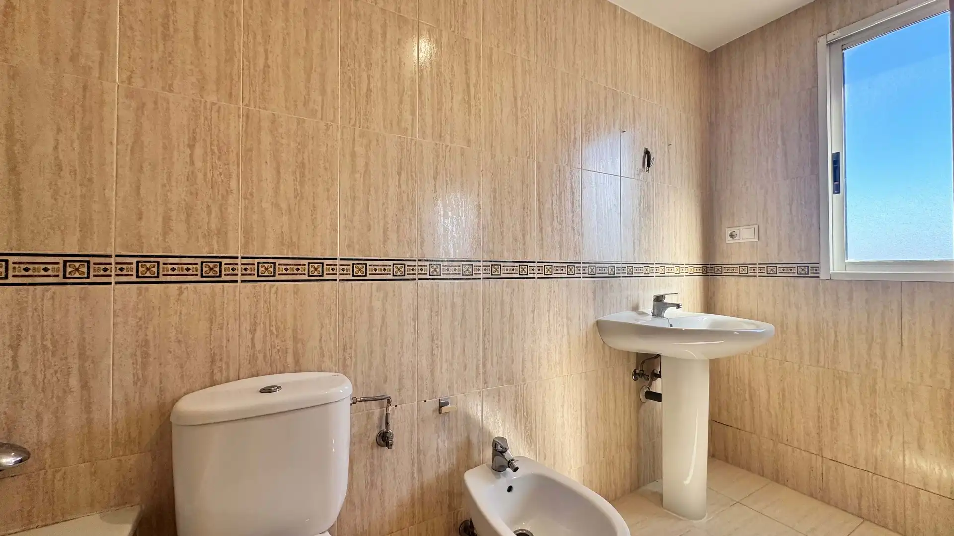 Baño de Piso en venta en Alicante / Alacant con Piscina