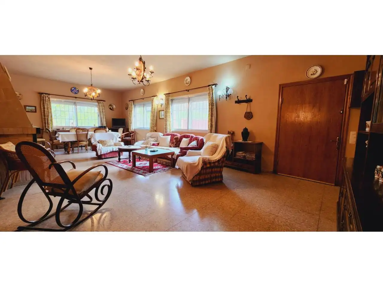 Sala de estar de Casa o chalet en venta en Rubí con Calefacción, Jardín privado y Parquet