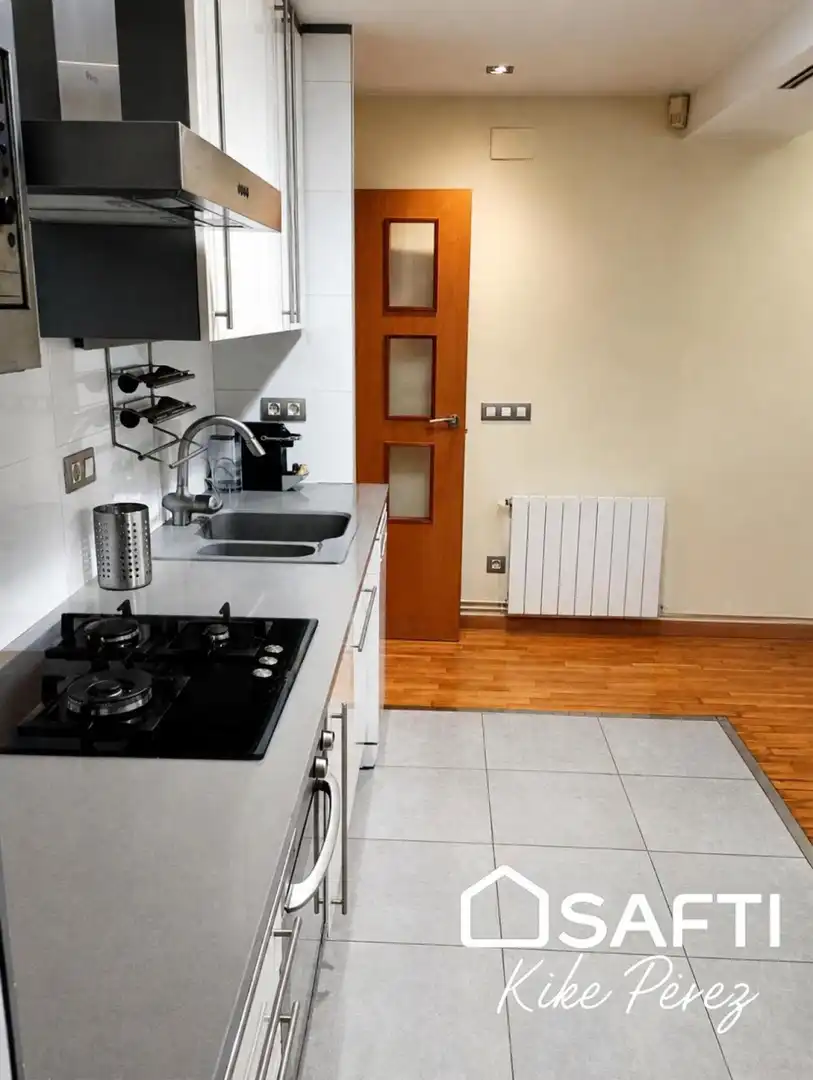 Cocina de Piso en venta en Nou Barris