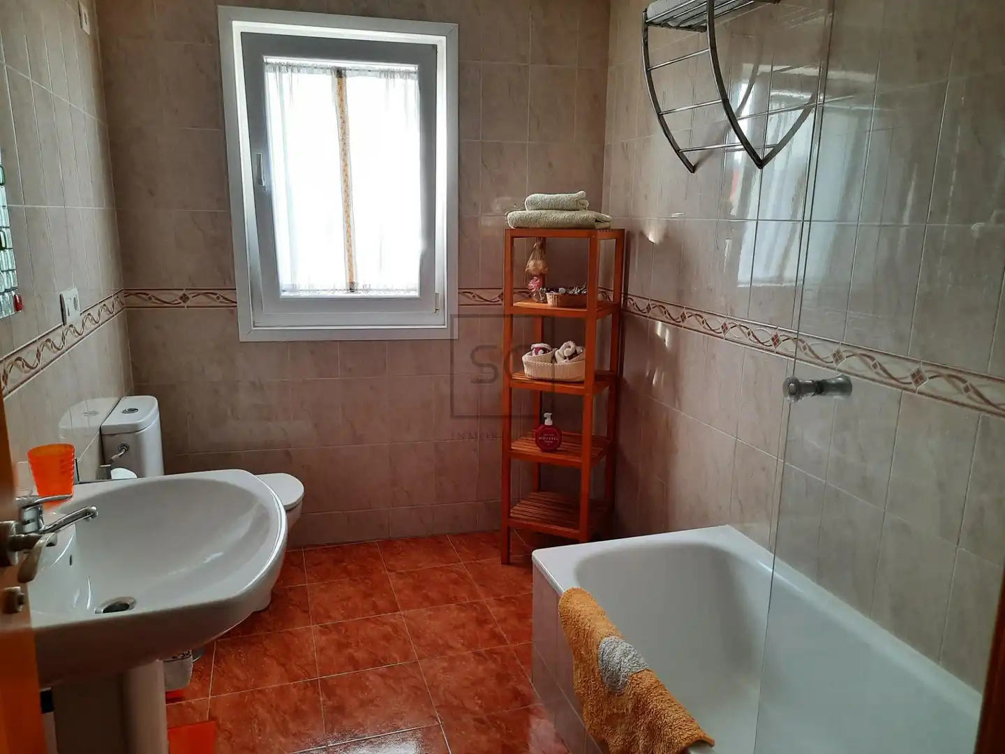 Baño de Dúplex en venta en Narón con Calefacción, Terraza y Trastero