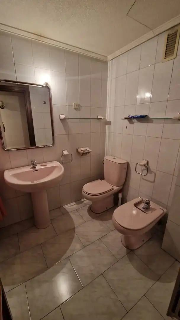 Baño de Piso en venta en León Capital  con Calefacción, Parquet y Terraza