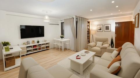 Foto 2 de Planta baixa en venda a De la Solana, Virgen del Rosario, Madrid