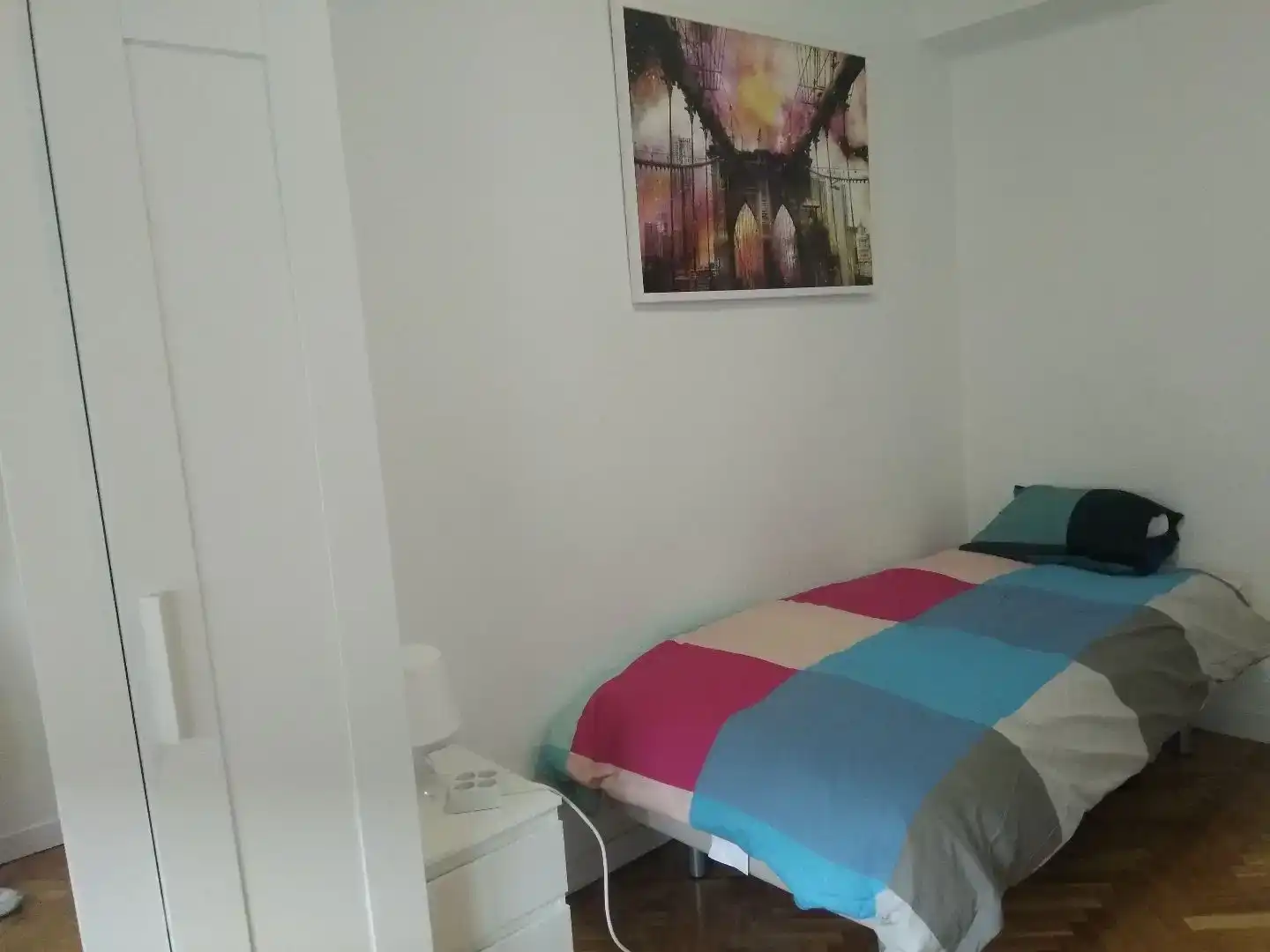 Schlafzimmer von Wohnung zur Miete in  Pamplona / Iruña mit Balkon