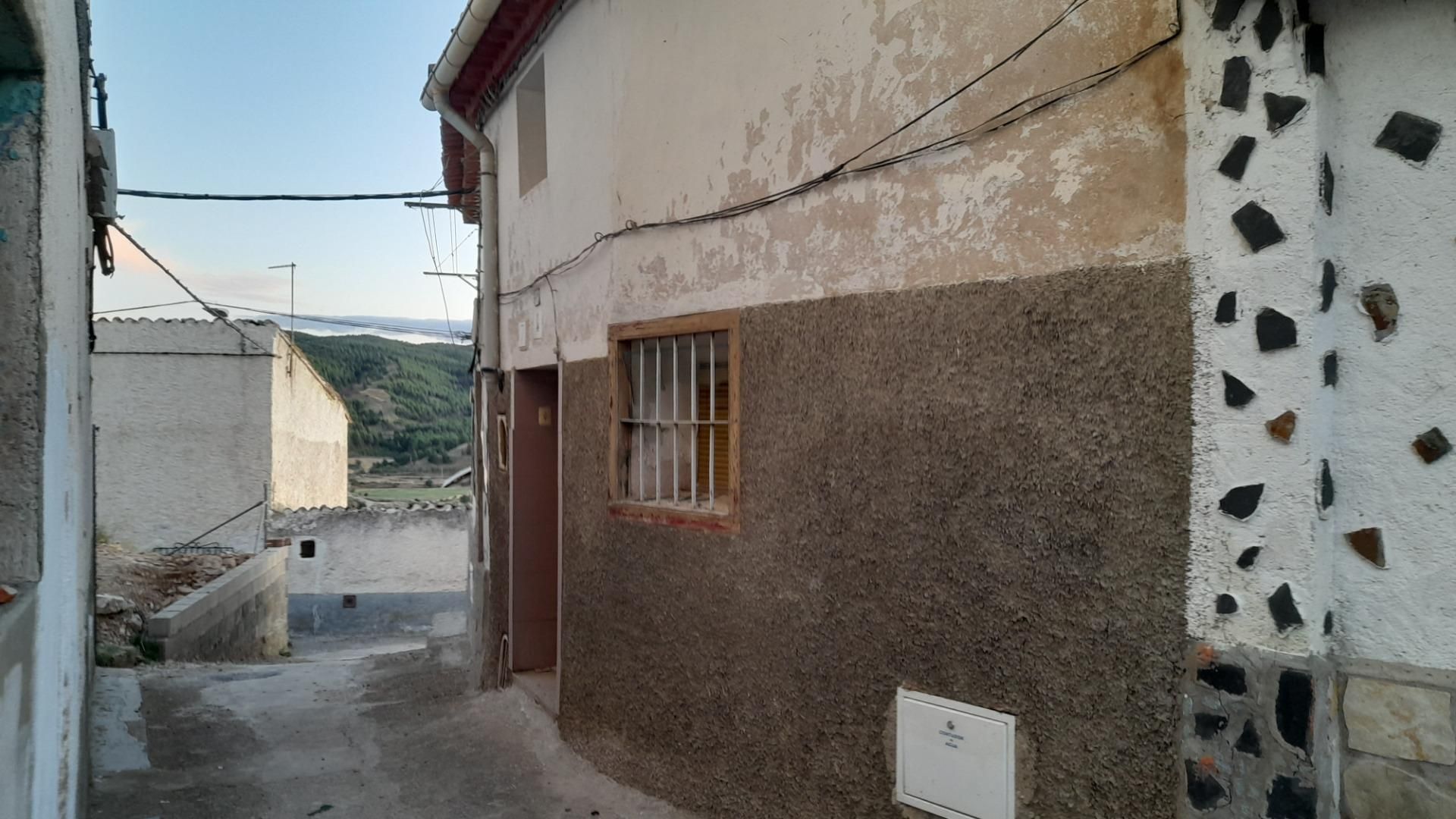 Exterior view of House or chalet for sale in Fuentes de Jiloca  with Terrace and Balcony