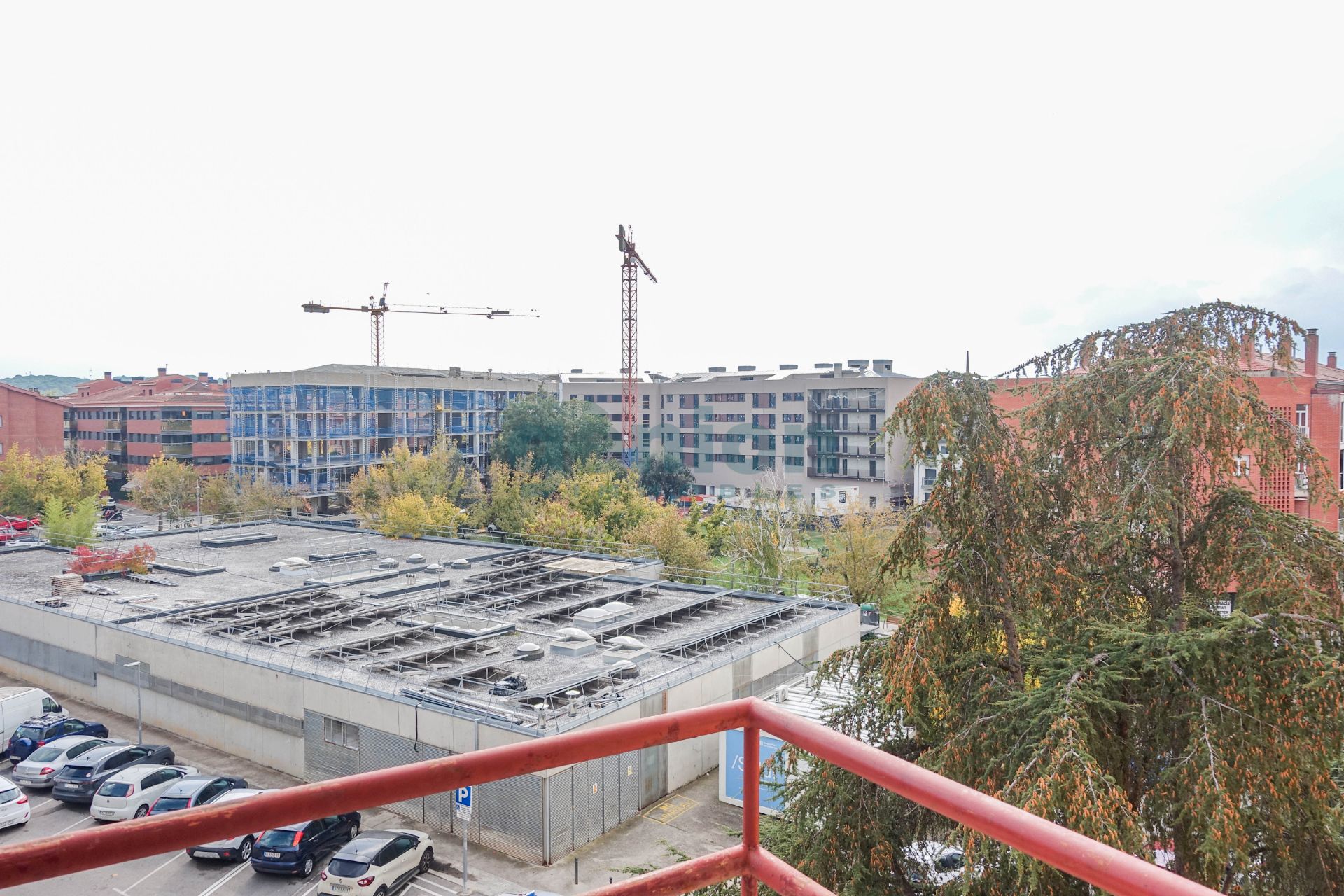 Exterior view of Flat for sale in Girona Capital  with Air Conditioner, Heating and Terrace