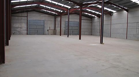 Foto 3 von Fabrikhallen zur Miete in Pueblo, Cabanes