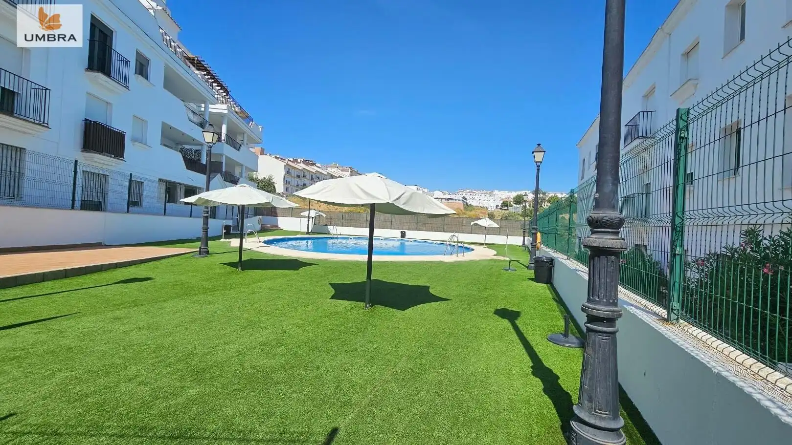 Piscina de Piso en venta en Arcos de la Frontera con Aire acondicionado, Calefacción y Jardín privado