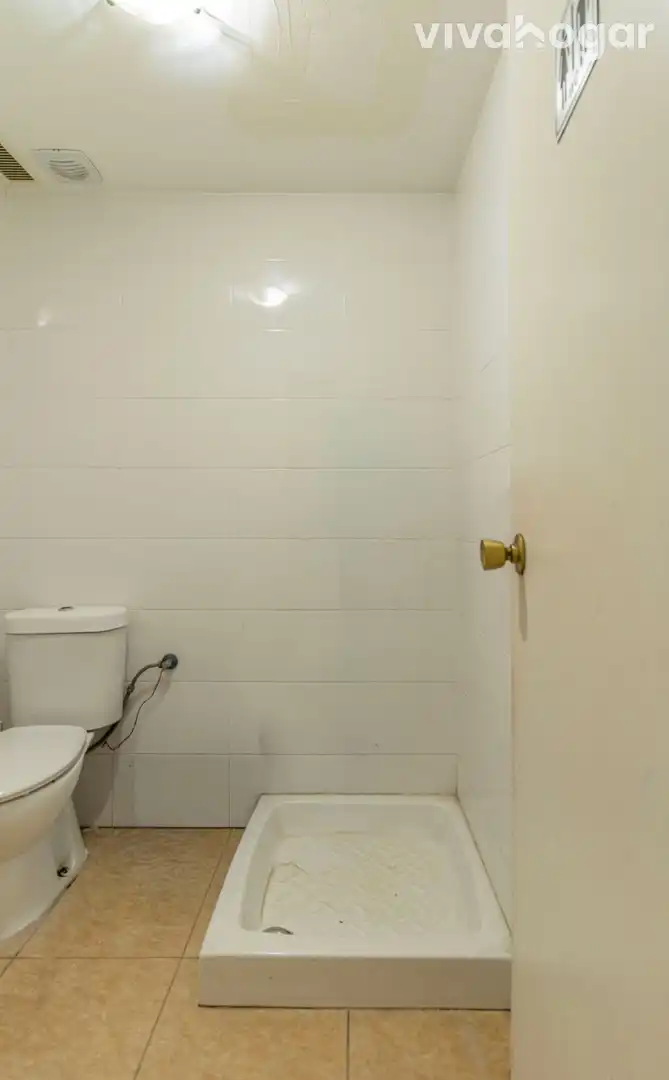 Badezimmer von Geschaftsraum zur Miete in Madrid