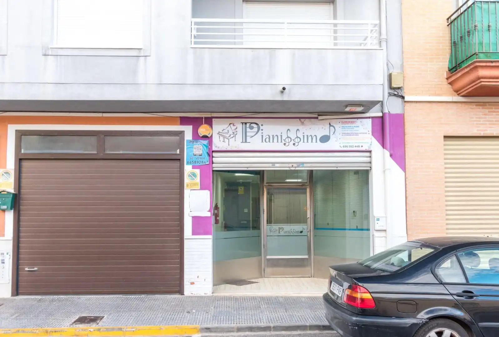 Local comercial de lloguer a Calle Calle Santos Abdón y Senent 7, imagen 3