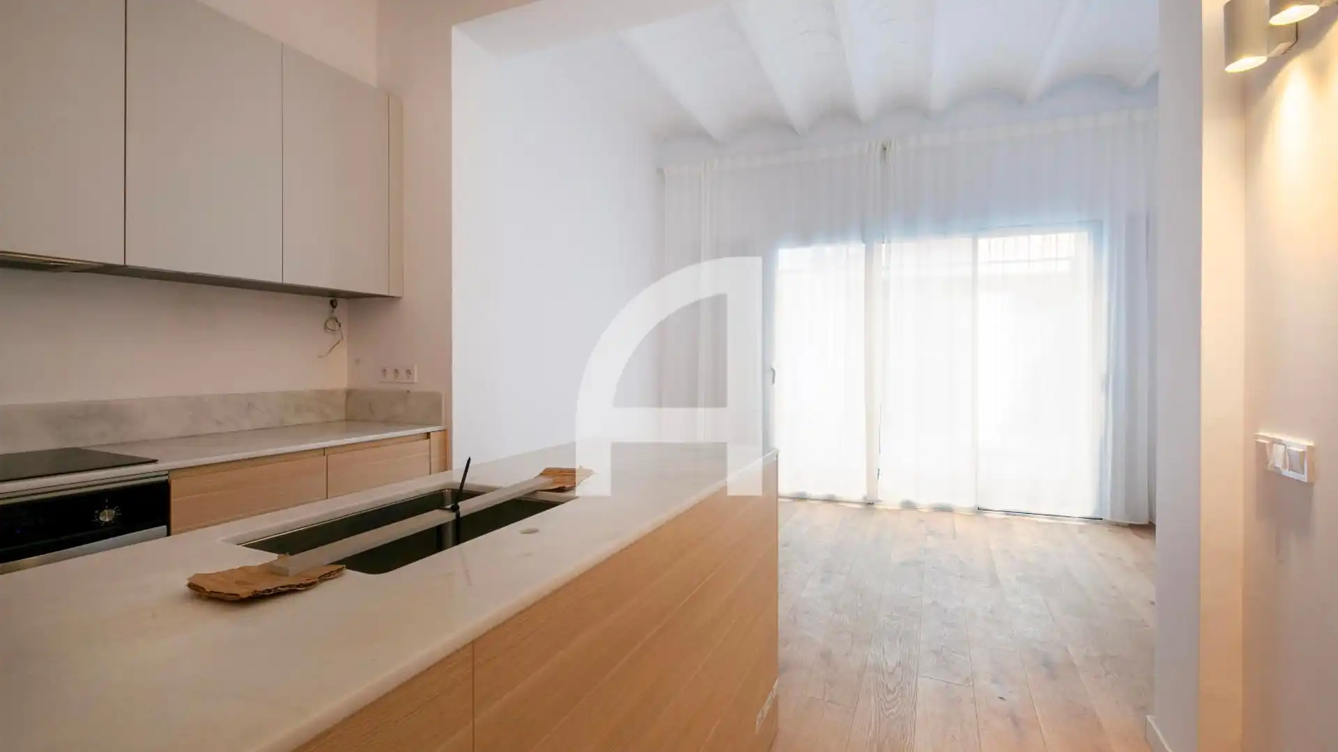 Kitchen of Flat for sale in  Barcelona Capital  with Air Conditioner, Heating and Terrace