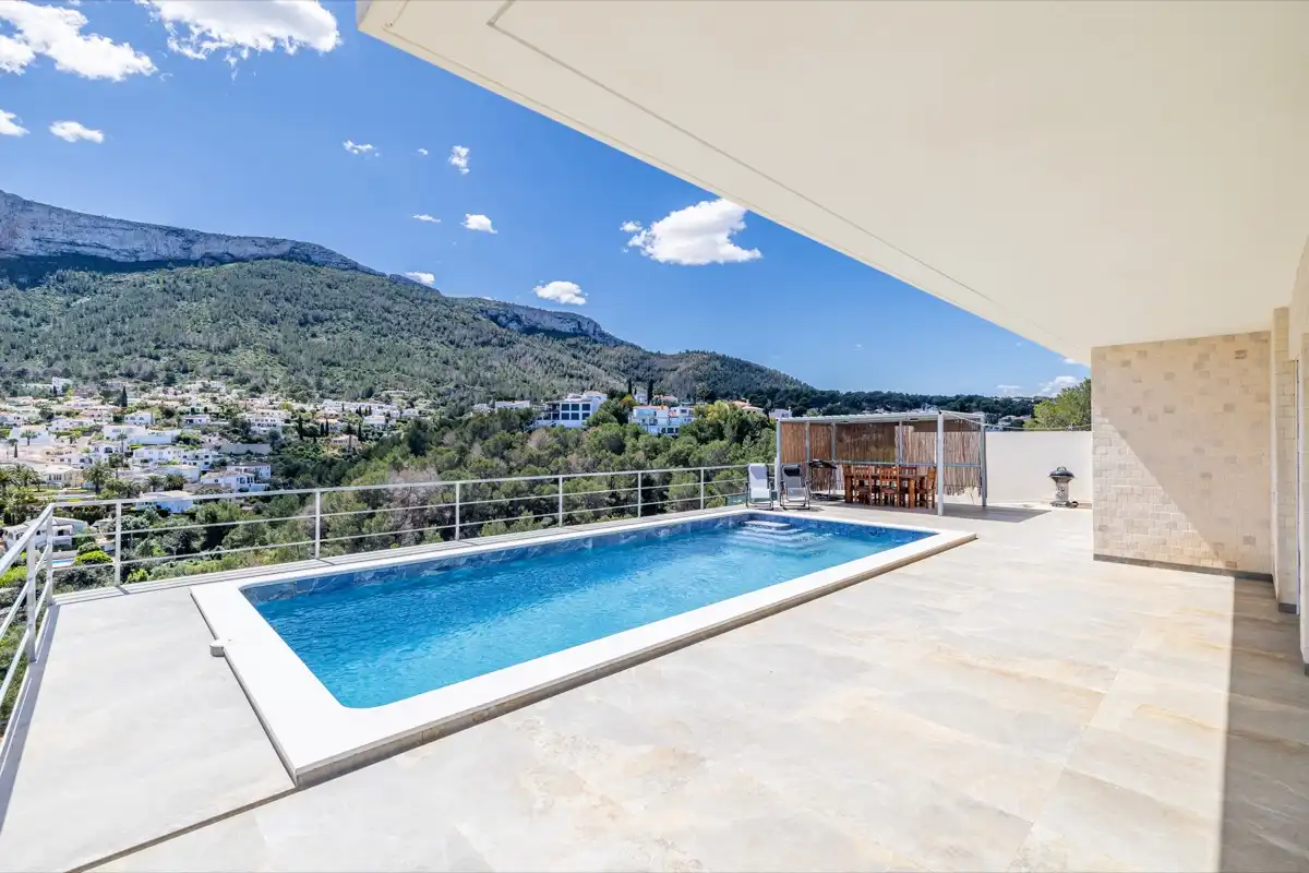 Swimming pool of Houses for sale in Dénia  with Air Conditioner, Heating and Private garden
