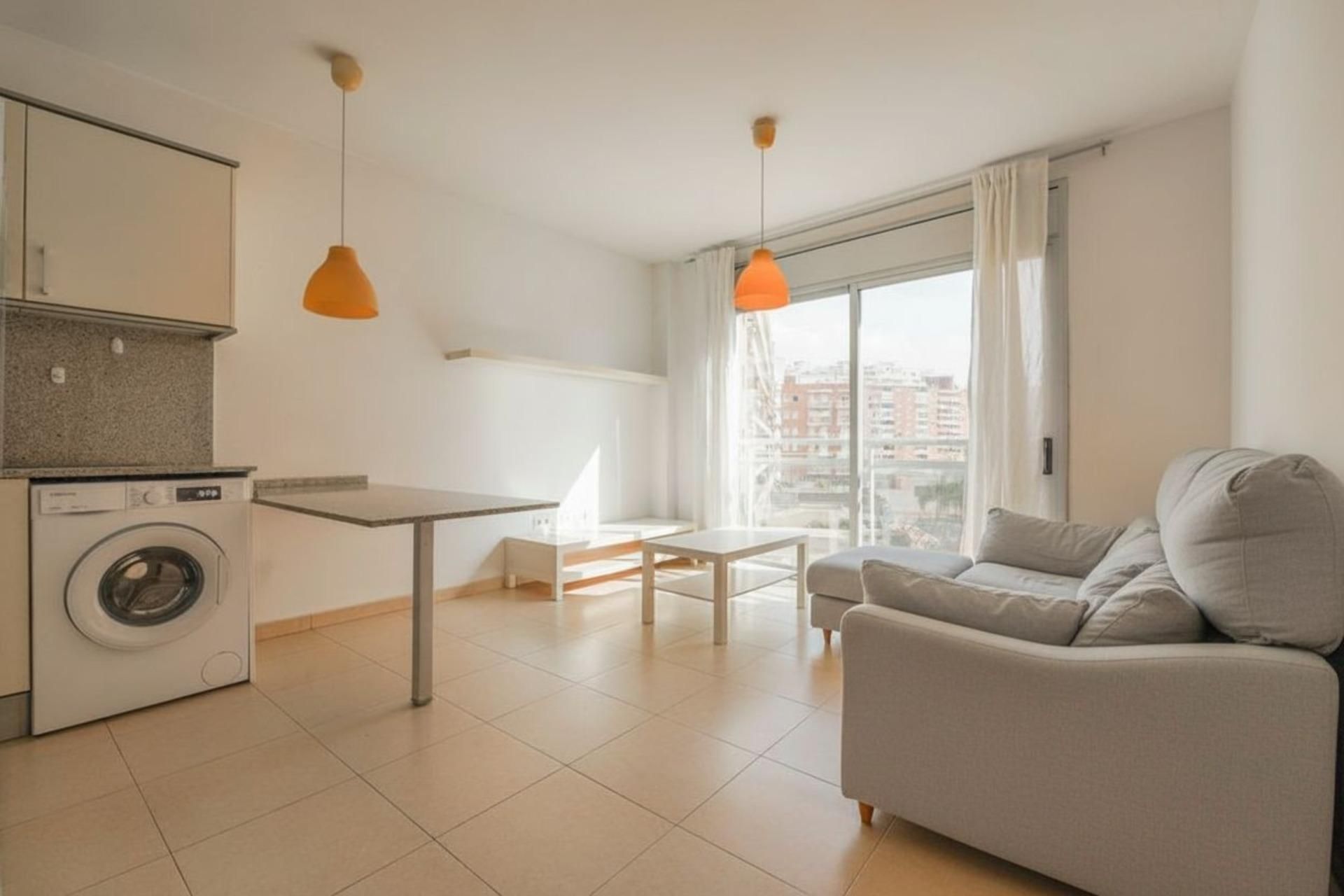 Living room of Flat for sale in Reus  with Balcony and Community pool
