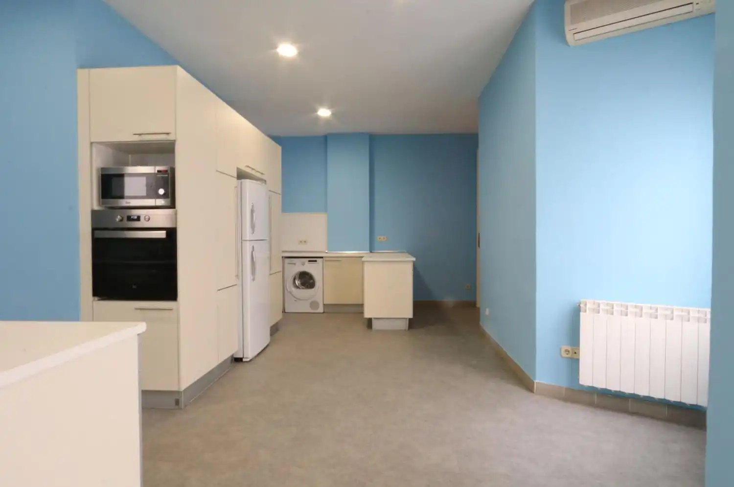 Kitchen of Flat for sale in Madrid  with Air Conditioner