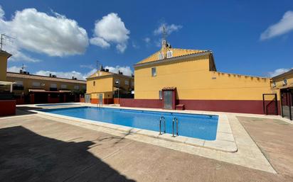 Piscina de Casa o xalet en venda en Almazora / Almassora amb Terrassa i Balcó