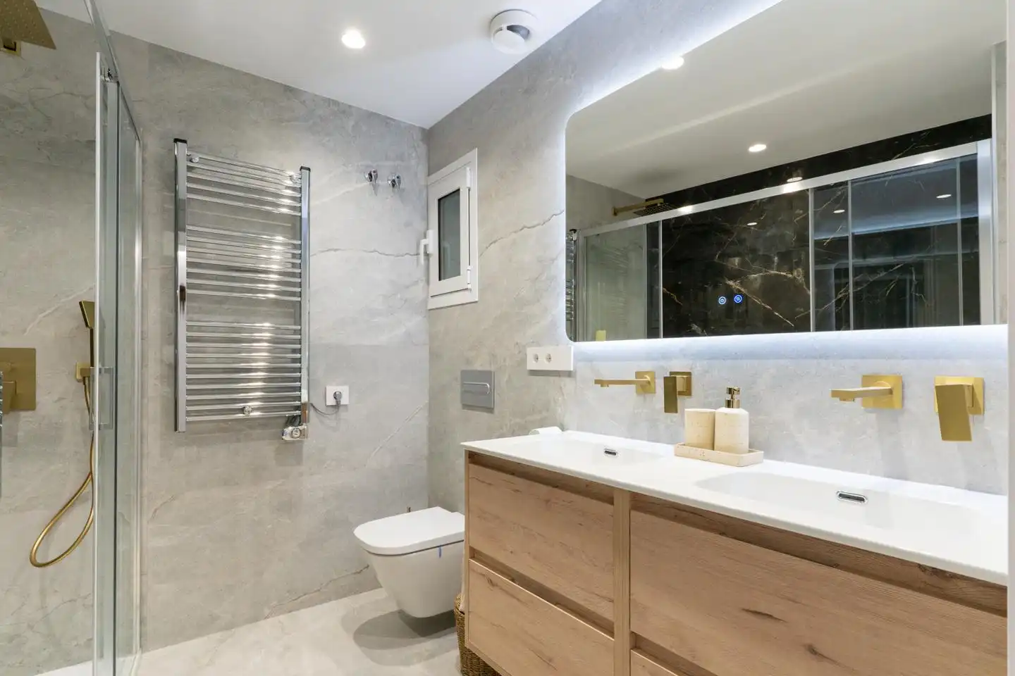 Bathroom of Flat for sale in Santa Pola  with Air Conditioner, Heating and Terrace
