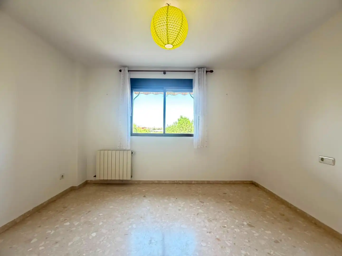 Habitación de Dúplex en venta en Alicante / Alacant con Aire acondicionado, Calefacción y Terraza