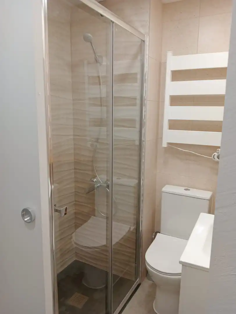 Baño de Piso en venta en Zaragoza con Aire acondicionado, Calefacción y Amueblado