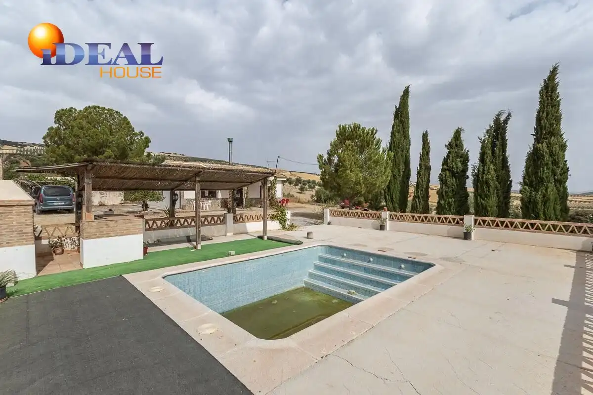 Villa con piscina in vendita a Santa Cruz del Comercio