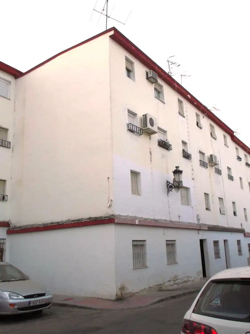 Vista exterior de Piso en venta en Morón de la Frontera con Calefacción