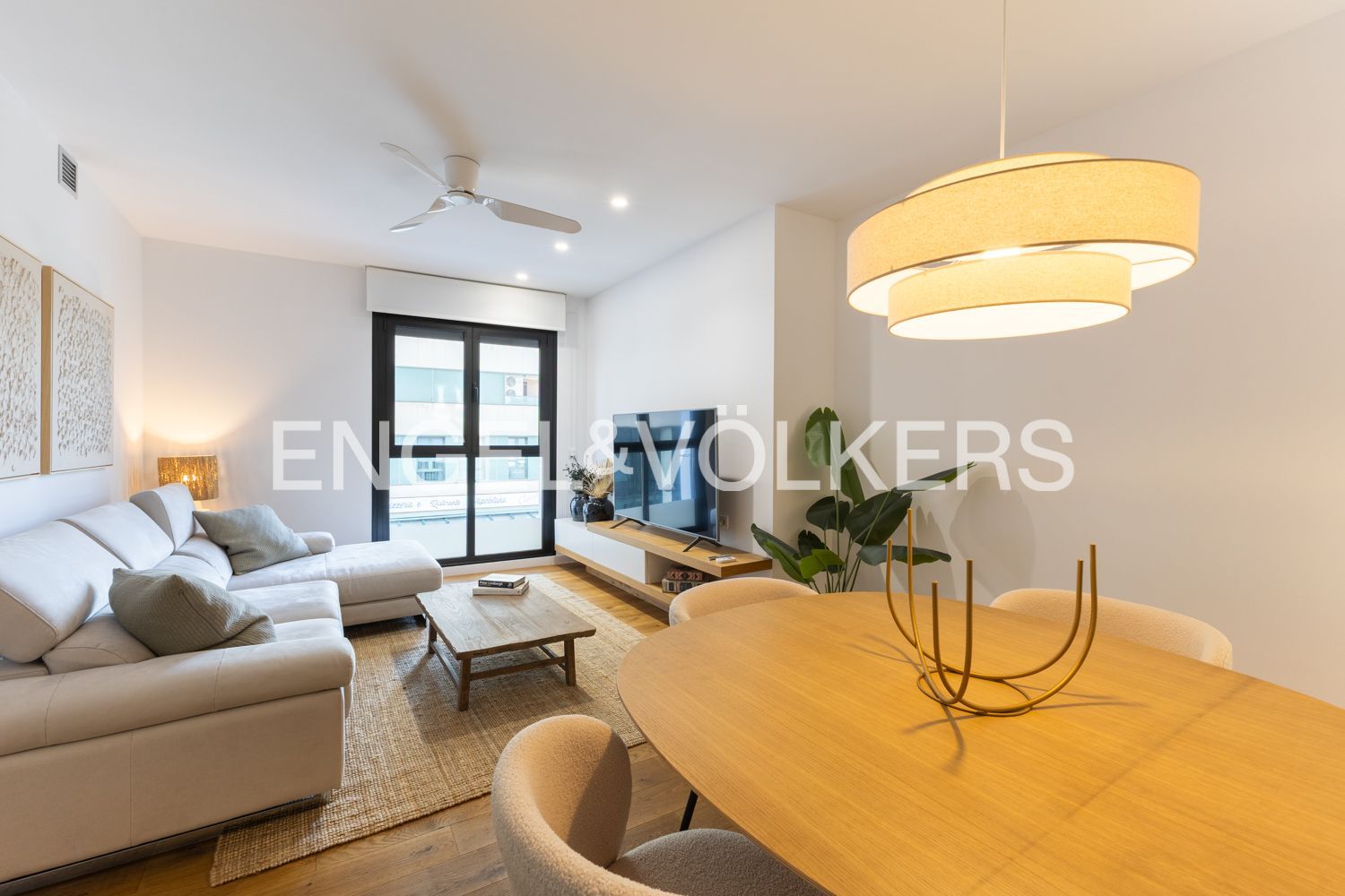 Exterior view of Apartment for sale in  Valencia Capital  with Air Conditioner, Heating and Parquet flooring