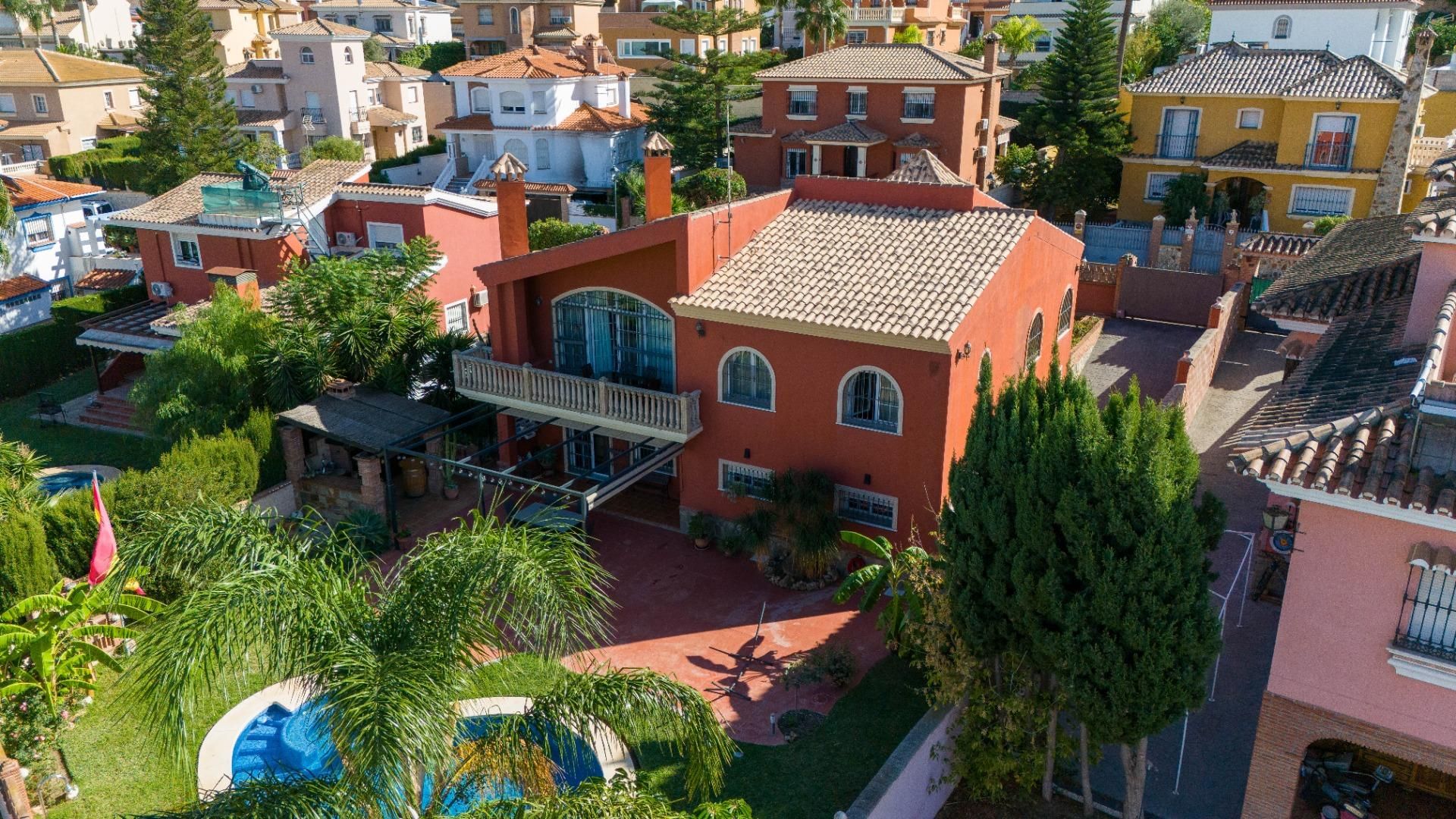 Exterior view of House or chalet for sale in Alhaurín de la Torre  with Air Conditioner, Private garden and Terrace