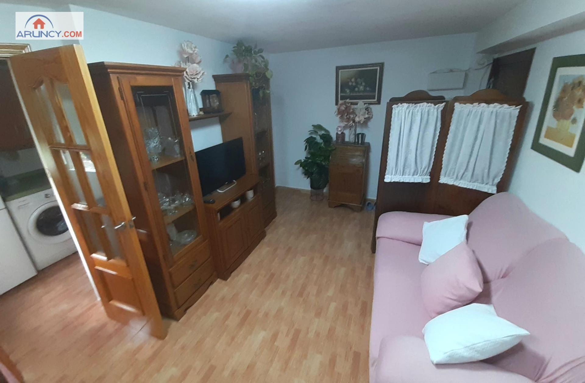 Living room of Flat for sale in  Sevilla Capital  with Air Conditioner