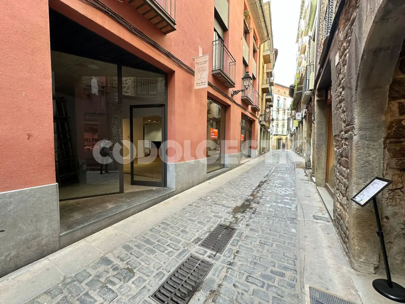 Commercial properties for rent in Cardona, 6, Centre