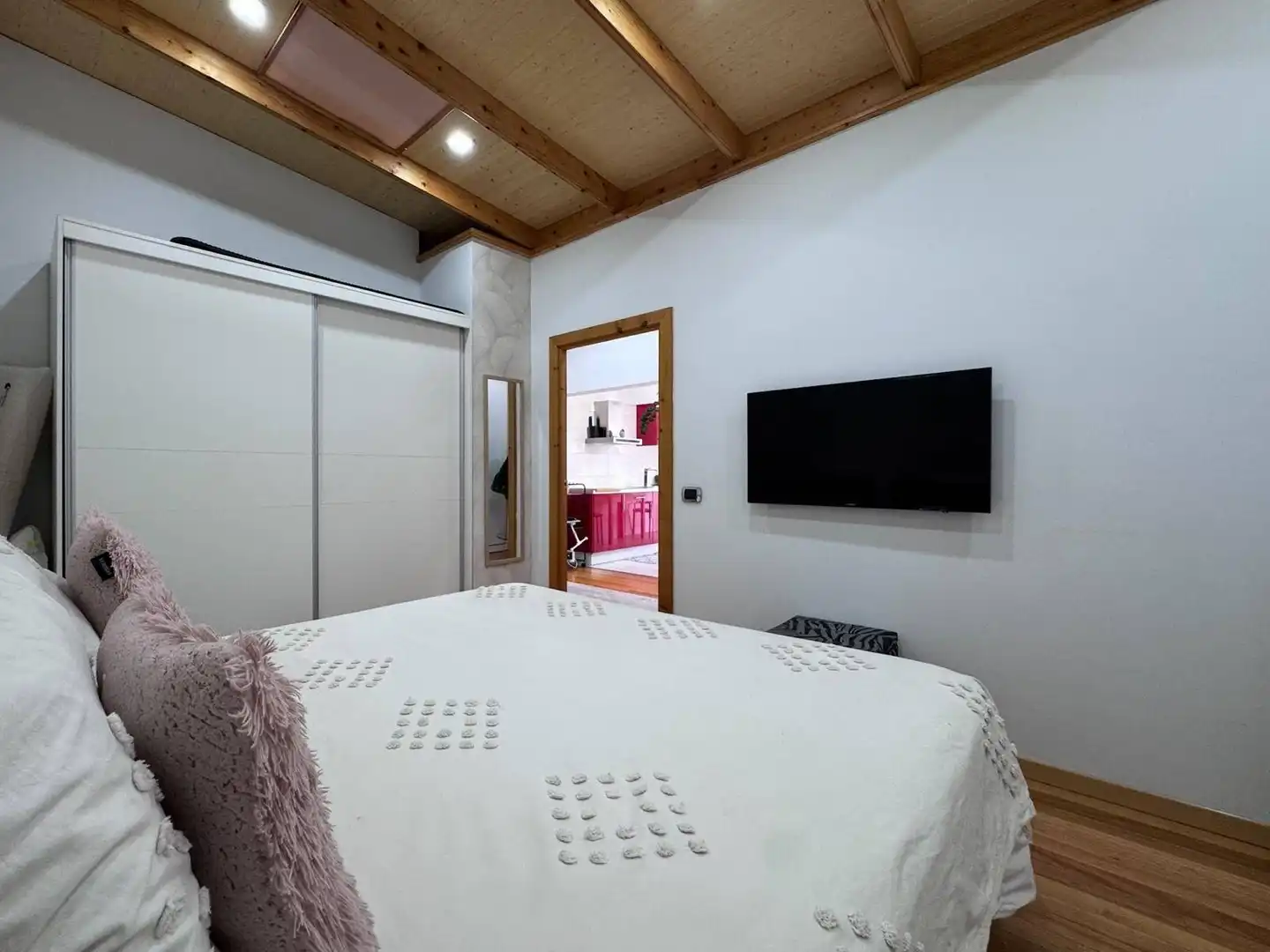 Habitación de Casa adosada en venta en Telde con Terraza, Trastero y Balcón