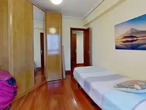 Dormitori de Pis en venda en Uribarri